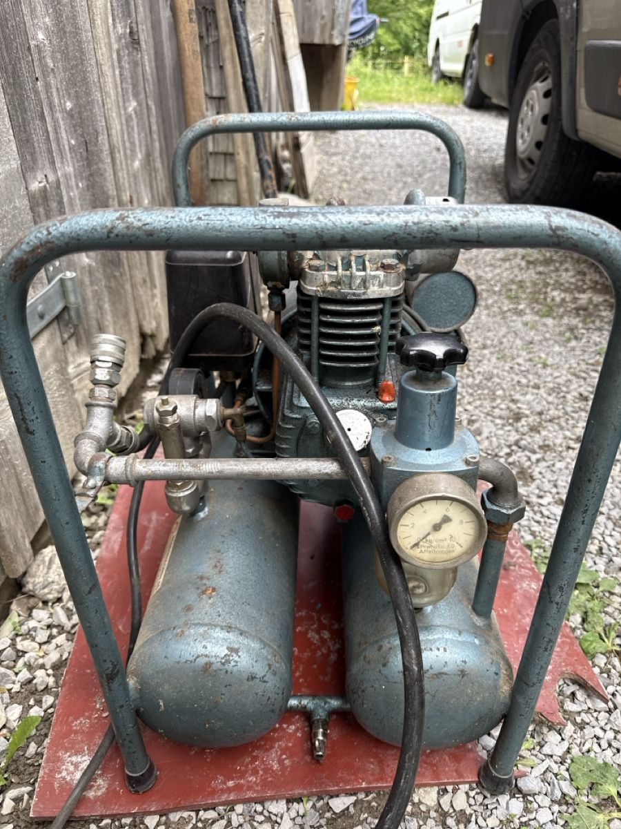 Compressori: Bauer Kompressor F100B A. 1967 - 1,0 PS  – Difettoso da Teufen AR venduto da kiwi-midu 4