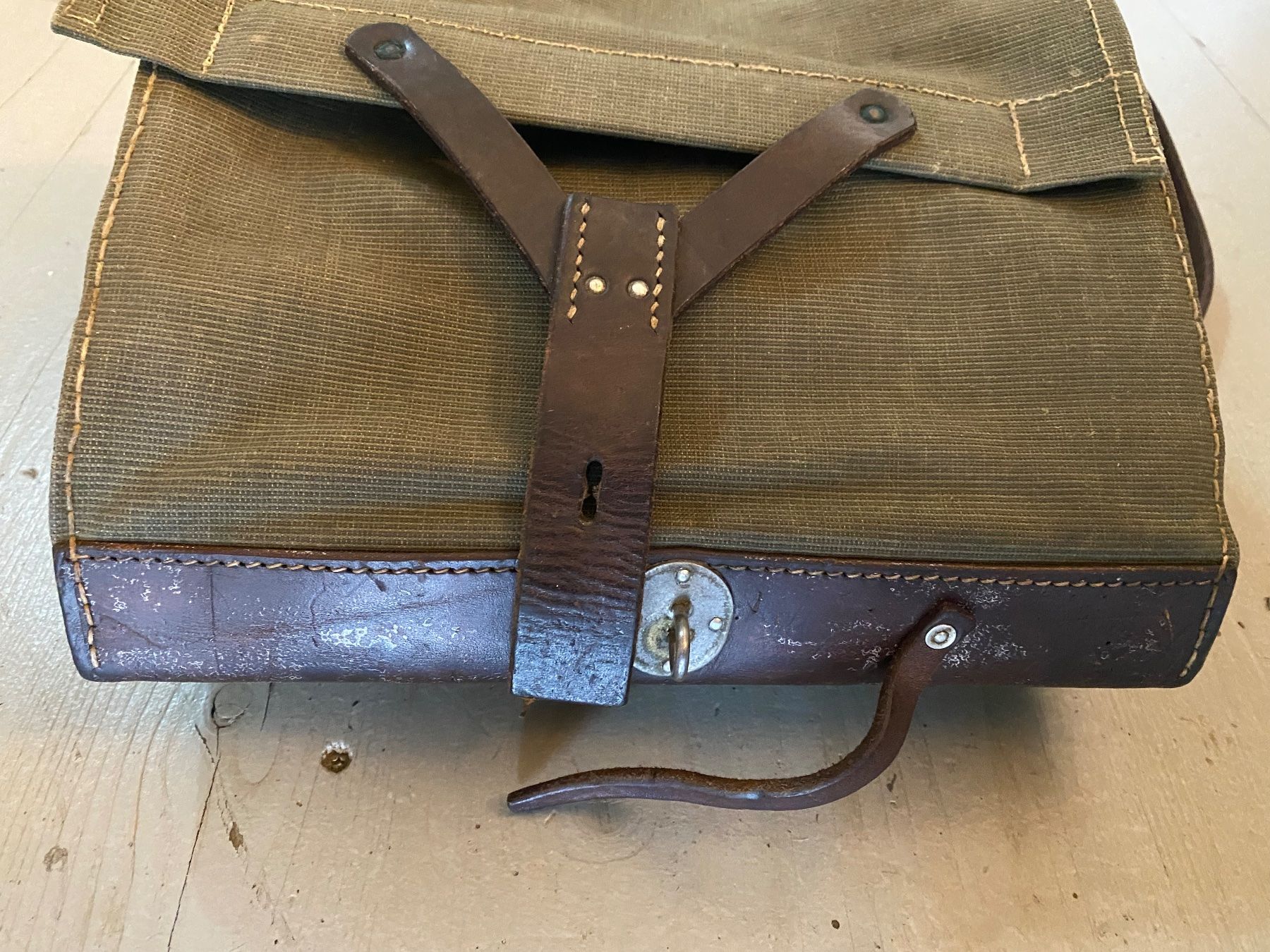 Schweizer Armee Borse: Tasche Schweizer Armee – Usato da Winterthur venduto da nor_qtg7 1
