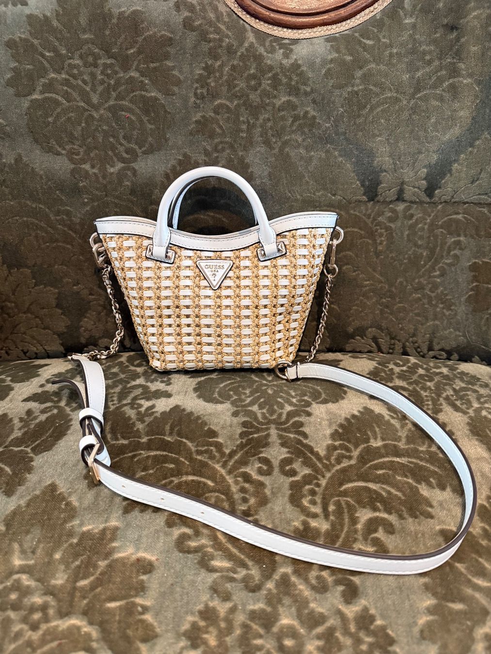Guess Borse da donna: Lässige Guess Tasche – Nuovo (secondo la descrizione) da Schaan venduto da chinchillali