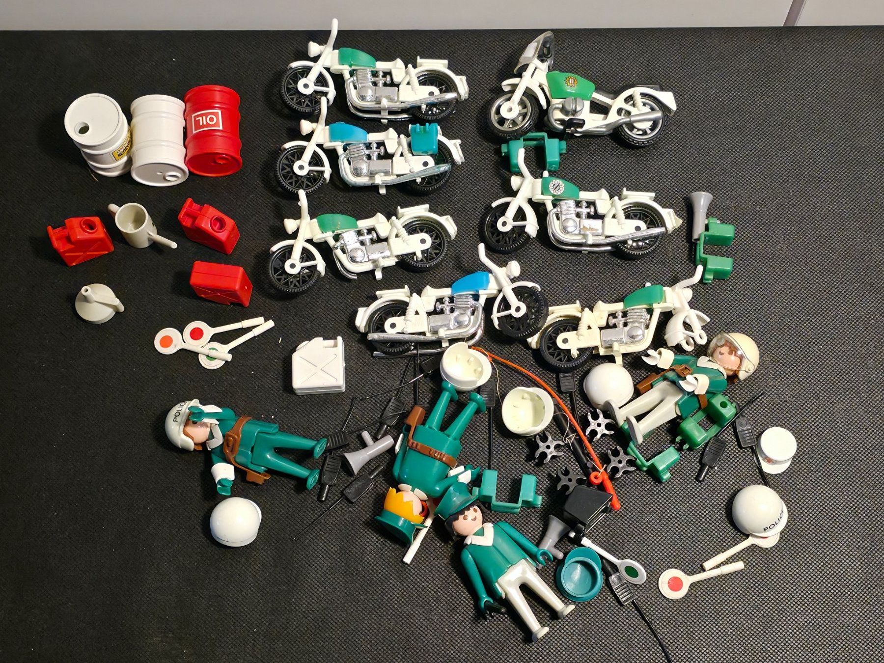 Playmobil Giocattoli: Playmobil Vintage Polizei – Usato da Fischbach-Göslikon venduto da BremBarb