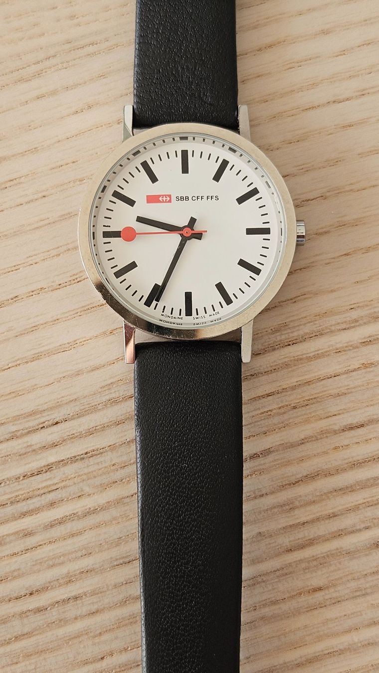 Mondaine Orologi: Mondaine SBB CFF Armbanduhr – Usato da Cormondrèche venduto da ohawa