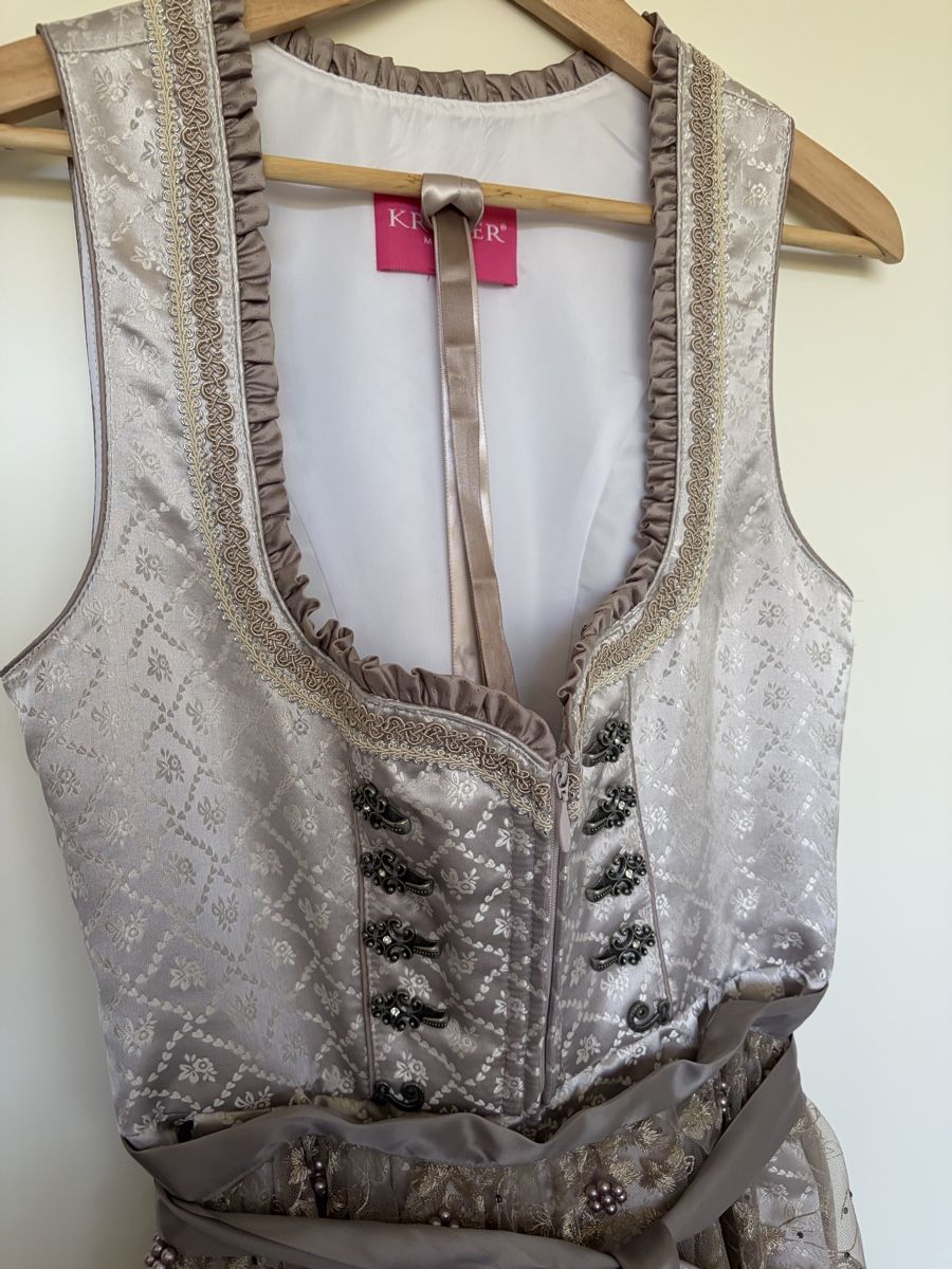 Krüger Kleider: Dirndl Krüger Gr. 40 – Gebraucht aus Winterthur von Geissifant 1