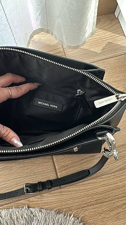 Michael Kors Borse da donna: Michael Kors borsa – Usato da Rivera venduto da Giada18 4