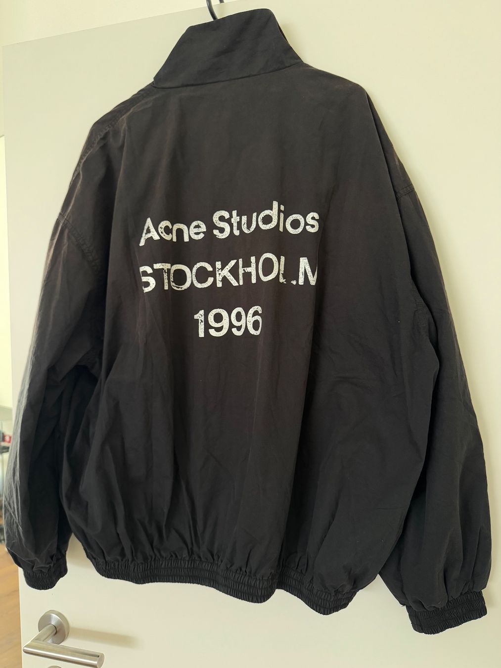Acne Studios Giacche: Acne Studios Wind Breaker Jacke, Gr. M, schwarz – Nuovo (secondo la descrizione) da Triesen venduto da atos87