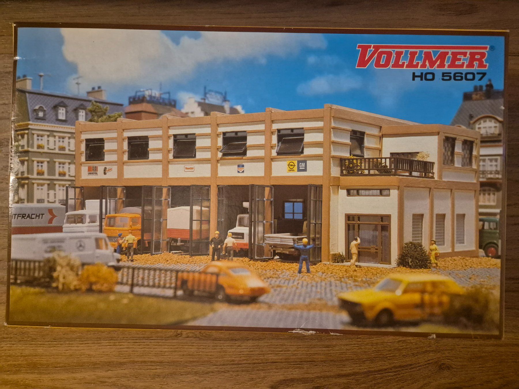 Vollmer Modelleisenbahnen: Vollmer Garage – Neu (gemäss Beschreibung) aus Nendeln von dresinle