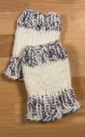 Pulswärmer 👐- Weiss mit buntem Bund - handgestrickt - NEU