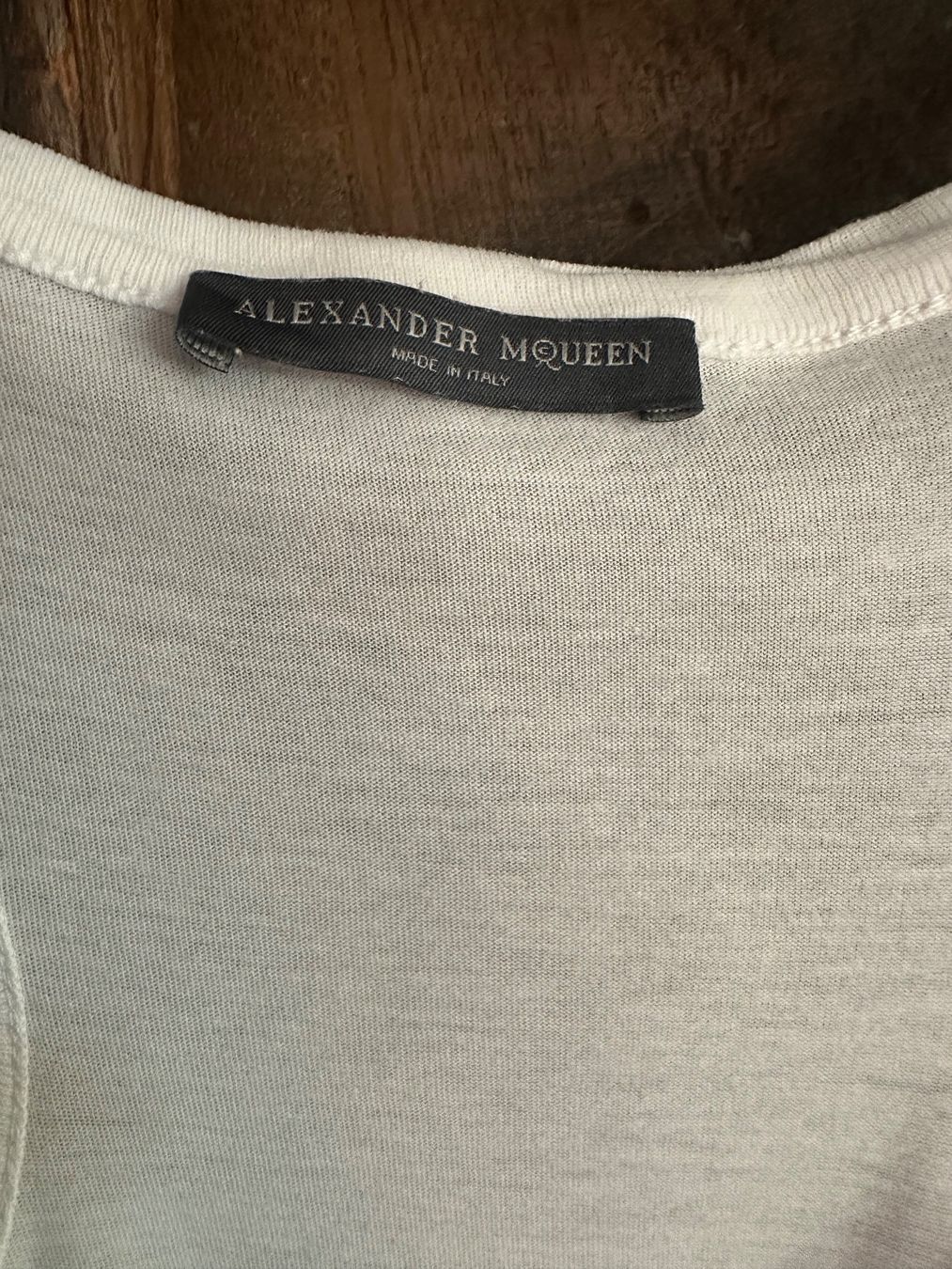 Alexander Mcqueen Top: Ärmelloses Top von Alexander Mc Queen – Usato da Schlieren venduto da lha_c6g7 3