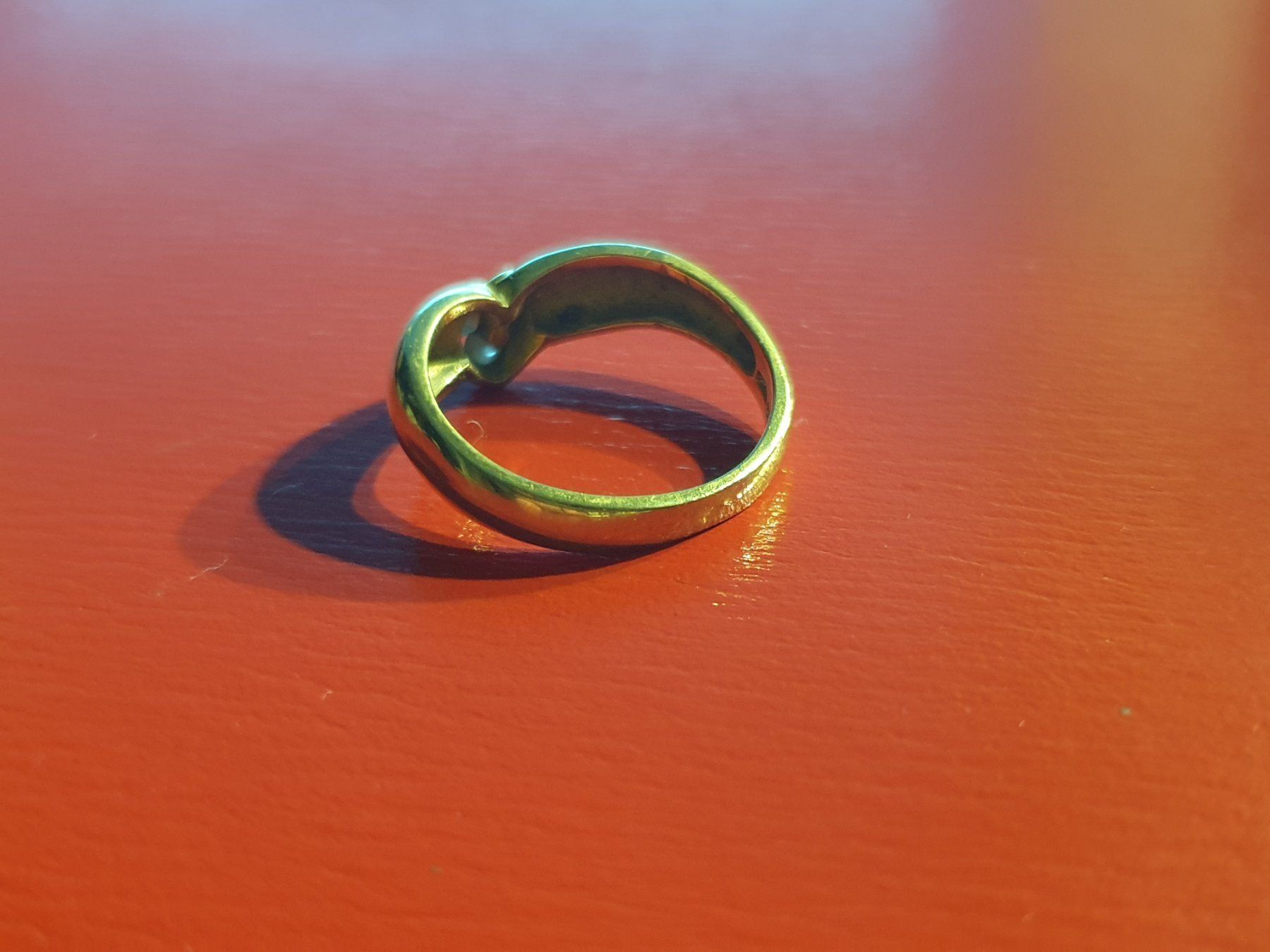 Ringe: Goldring 750er mit 3 Brillanten – Gebraucht aus Belp von Ginus85 1