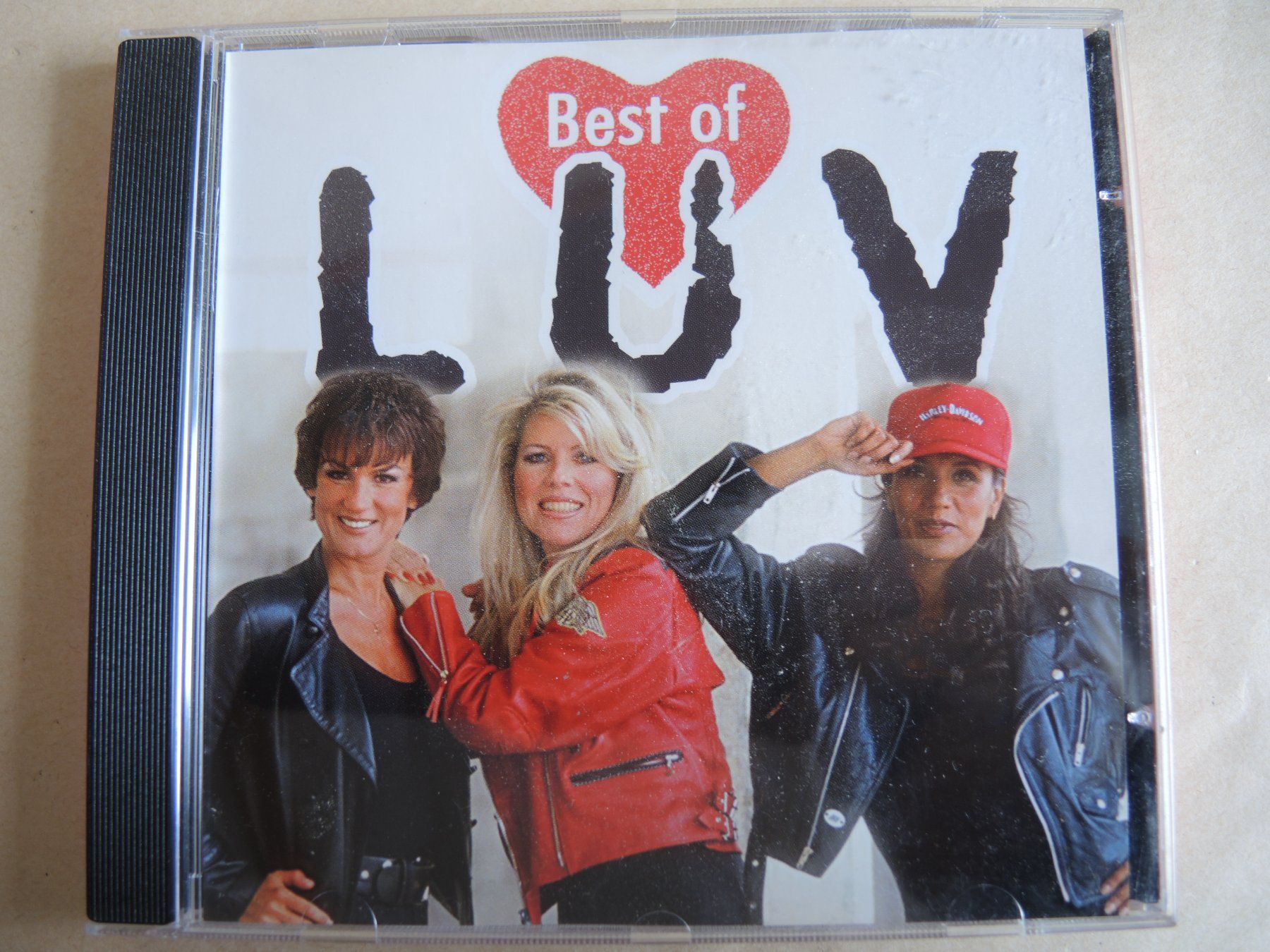 CDs: LUV Best of CD Hit-Sammlung Klassiker – Gebraucht aus Rorschach von maeck8