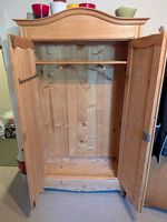 Kleiderschrank