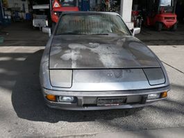 Porsche 924