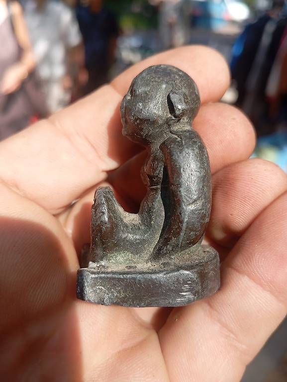 Skulpturen & Statuen: Figurative Skulptur Figur Metall alt, Buddha? – Gebraucht aus Basel von Petergunn 2