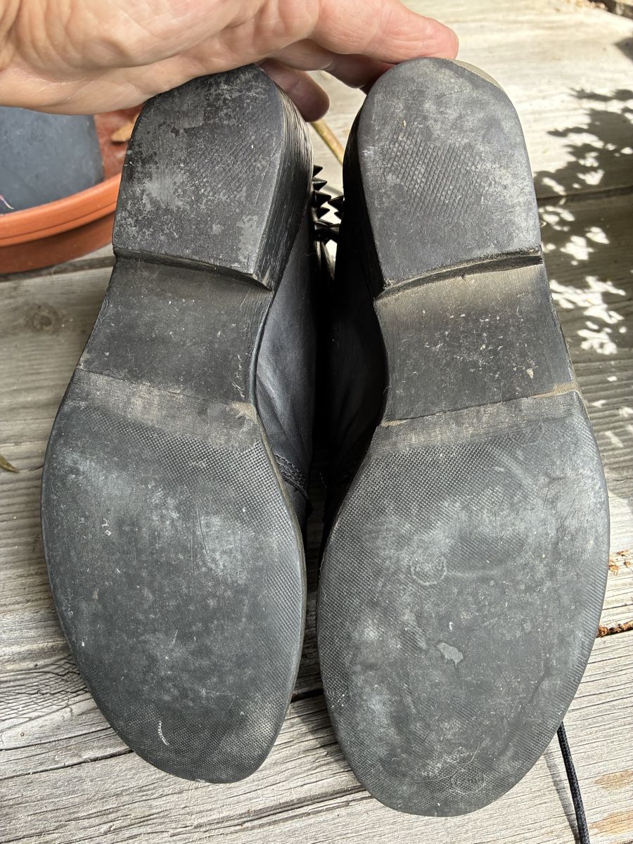 Damenschuhe: Coole Boots mit Spikes, vintage – Gebraucht aus Ranflüh von SwR_E19 5