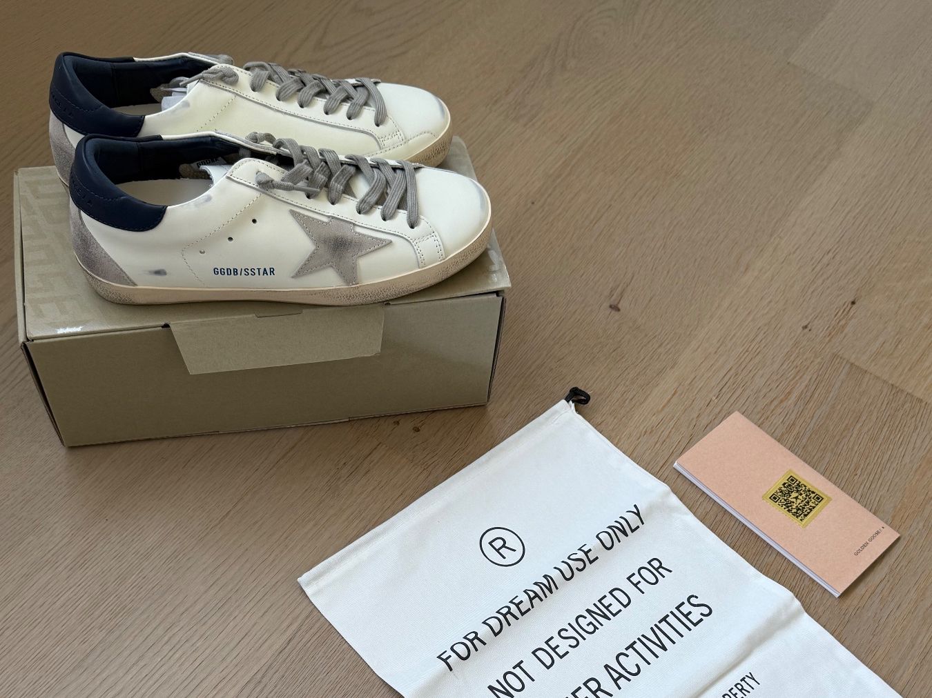 Golden Goose Chaussures hommes: Golden Goose Superstar 42 – Neuf avec emballage d'origine à Allschwil par lor_6cgq