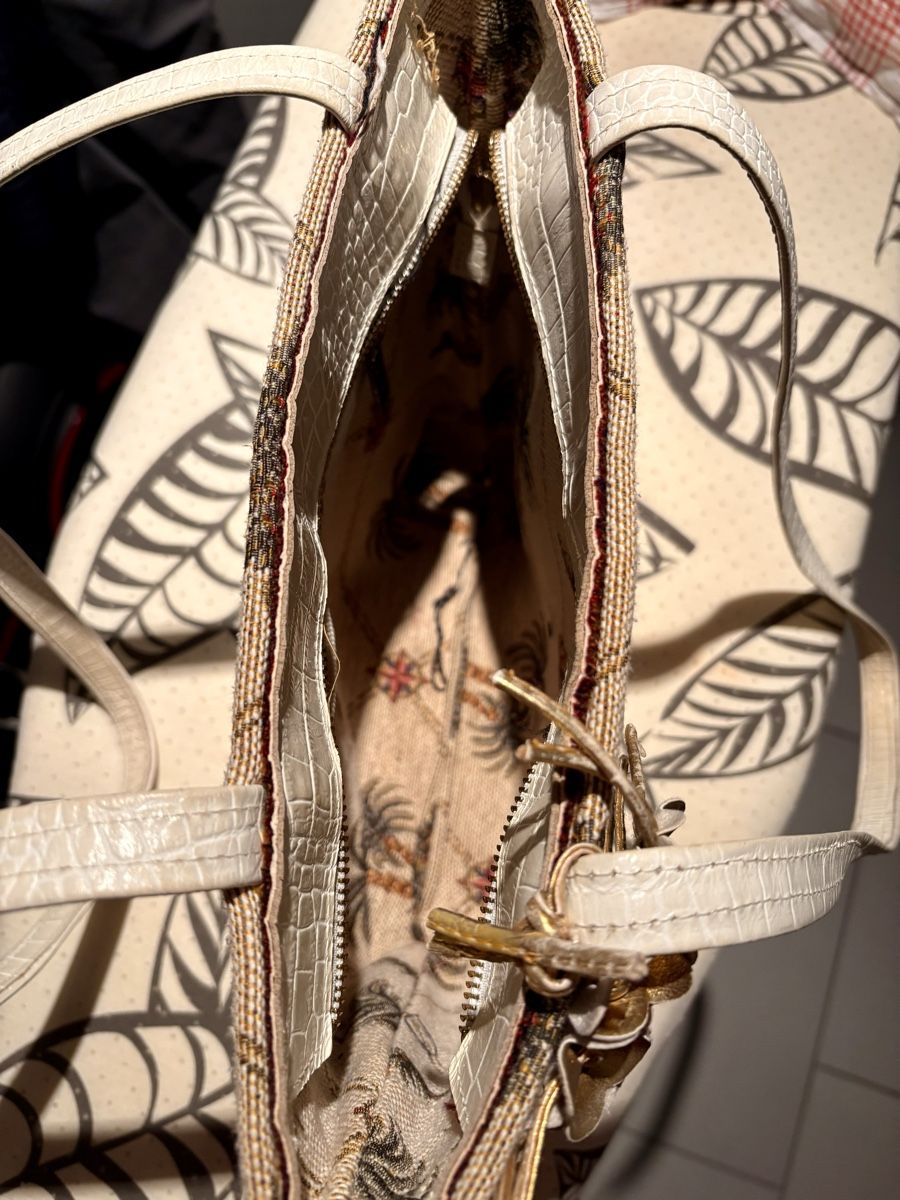 Borse da donna: Elegante Ledertasche Kroko-Optik weiss Handtasche – Usato da Bellinzona venduto da LuganoBoutique 3