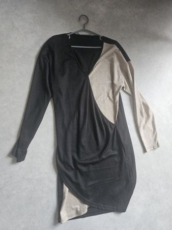 Robe noire et beige taille L