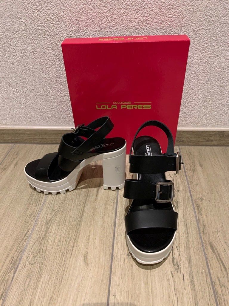 Scarpe da donna: Tacchi taglia 38 – Nuovo (secondo la descrizione) da Claro venduto da kel_v7dj