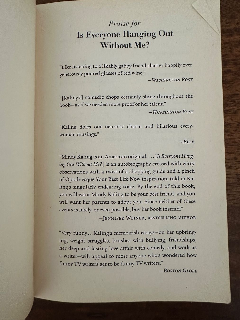 Libri: Mindy Kaling Buch: Is Everyone Hanging Out Without Me? – Usato da Rothenburg venduto da wer_g9fd 1