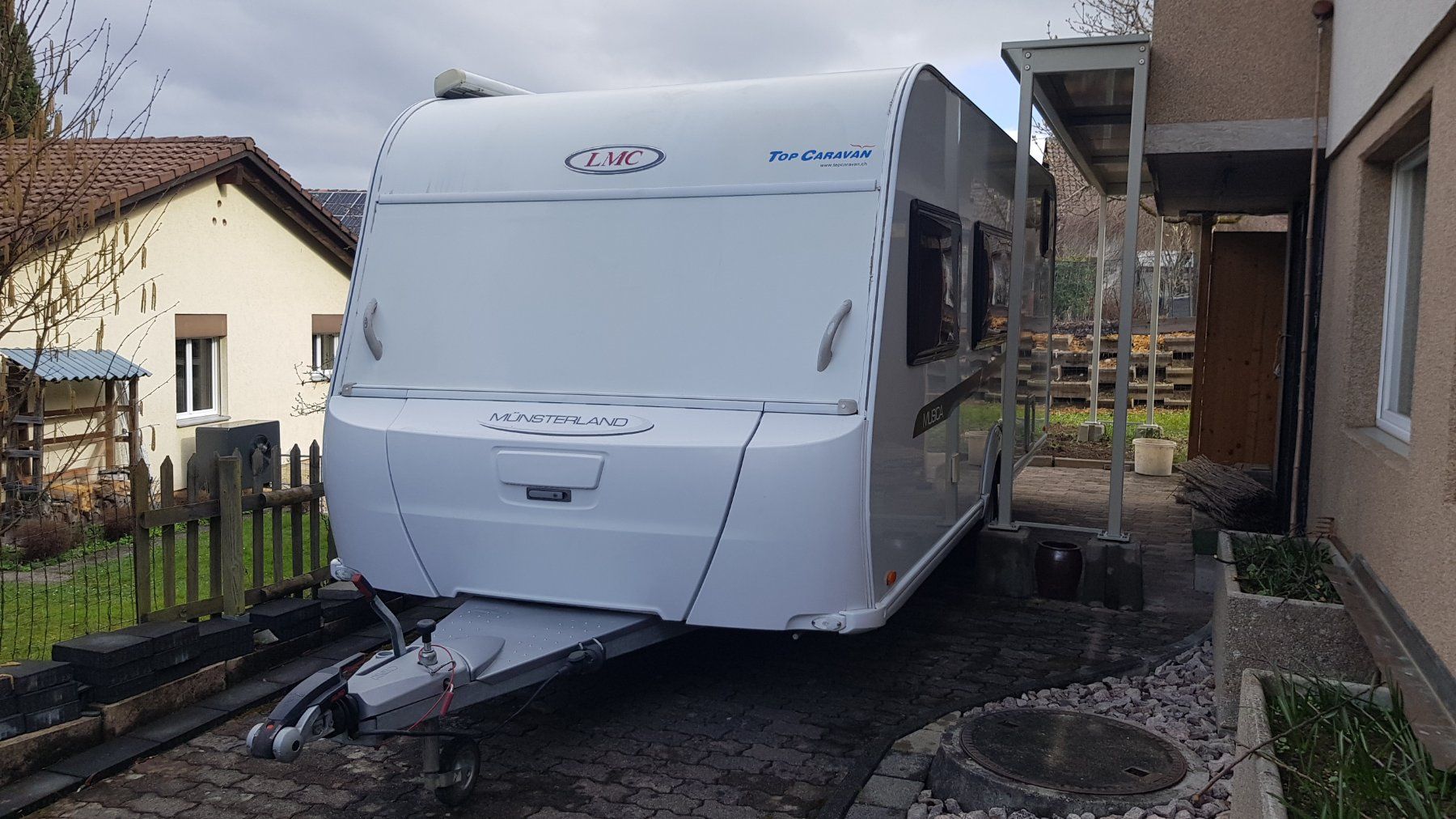 Camping Fahrzeuge: Wohnwagen mit Mover, Vorzelt u. Markise – Gebraucht aus Aarburg von ebbe_im_portemonnaie 4