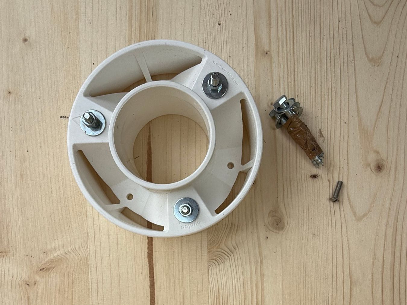 Supporti per biciclette: Cycloc Fahradaufhängung – Nuovo (secondo la descrizione) da Niederteufen venduto da TheSnwbrdingShark 2