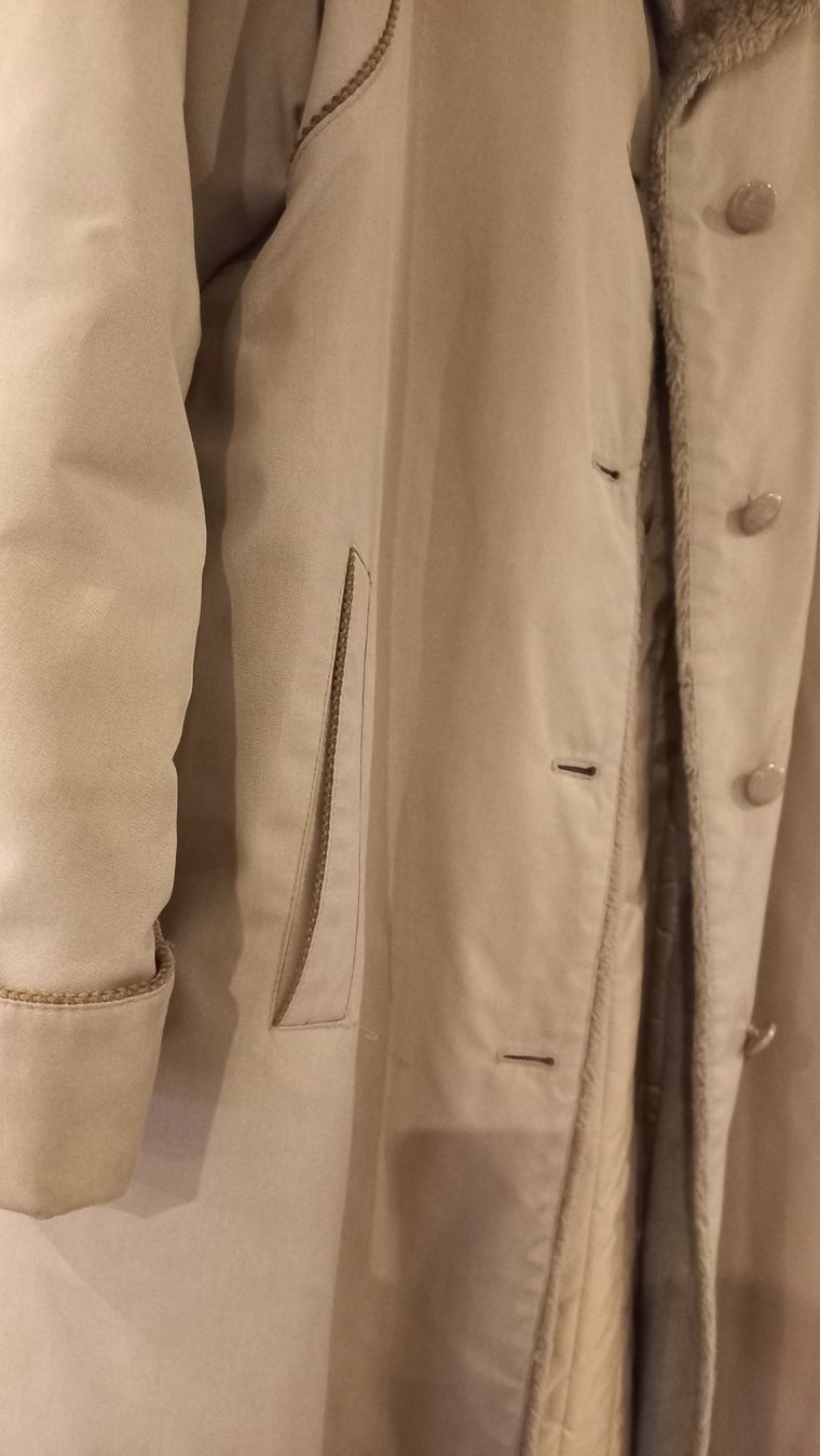Cappotti: Manteau d'hiver chaud taille 42 C&A – Usato da Dompierre FR venduto da fat_xth5 2
