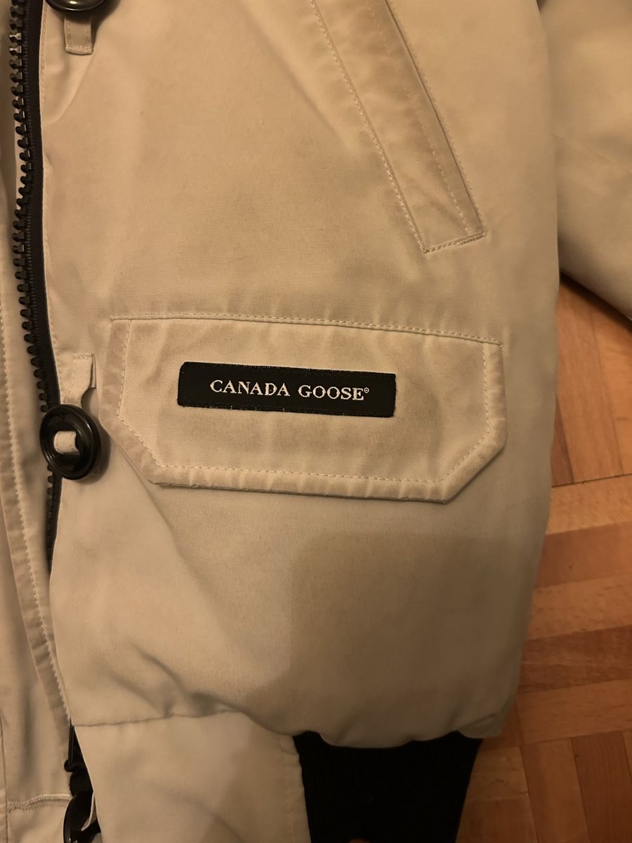 Canada Goose Jacken: Canada Goose White woman – Gebraucht aus Lausanne von cor_gmg2 5
