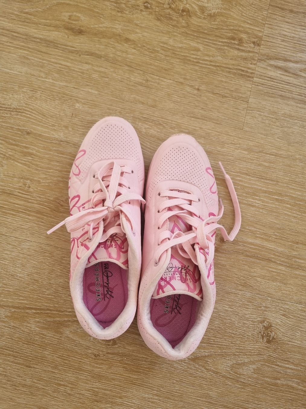 Scarpe da donna: skecher schuhe fast neu – Usato da Romanshorn venduto da Stedy7