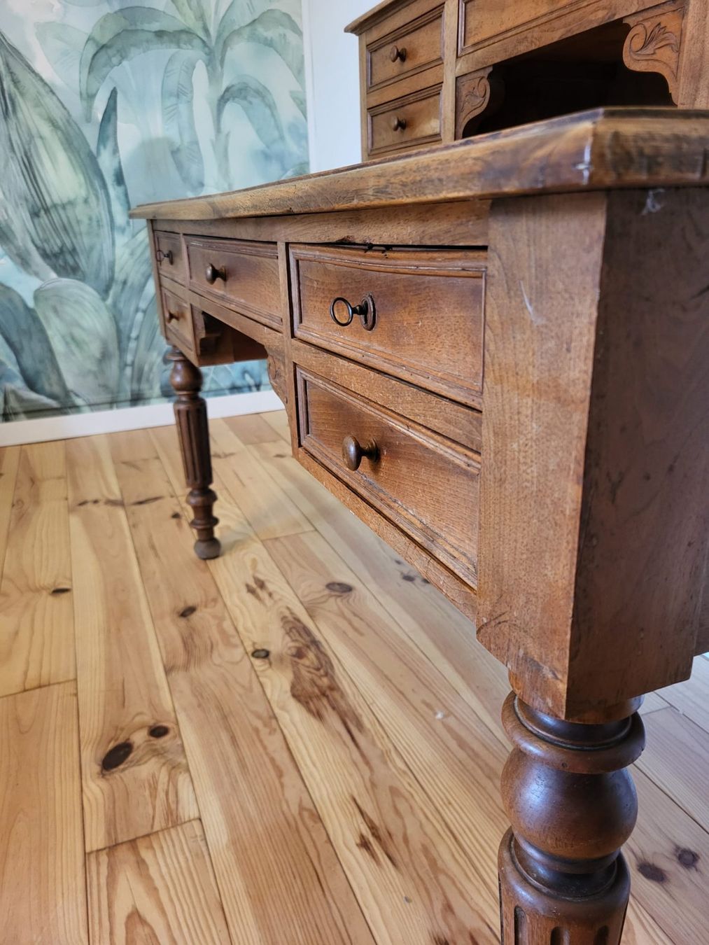 Scrivanie: Bureau en noyer avec cuir vert – Usato da Ballens venduto da jcd_l6pr 3