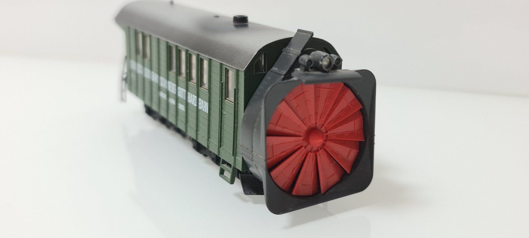 Modellini di ferrovie: Gotthard Schneeschleuder Digital  H0/AC – Usato da Neuenhof venduto da ludovicco 1