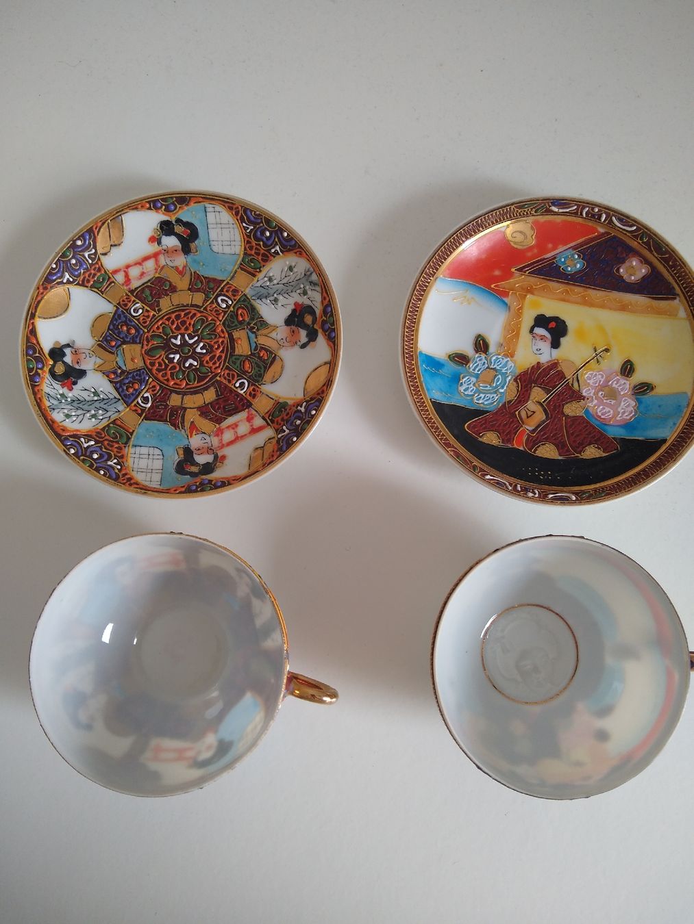 Set di piatti: 2x Japanese Geisha Teacups & Saucers Set – Usato da Dübendorf venduto da LoRi-2026 2