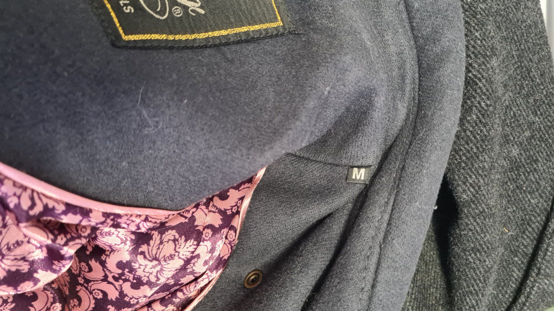 Jacken: Damenjacke Grösse M – Gebraucht aus Andermatt von Bozel 2