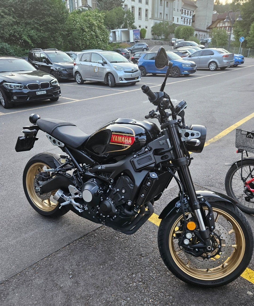 Yamaha Strada: Yamaha XSR 900 RETRO – Usato da Niederwangen BE venduto da Bid.man