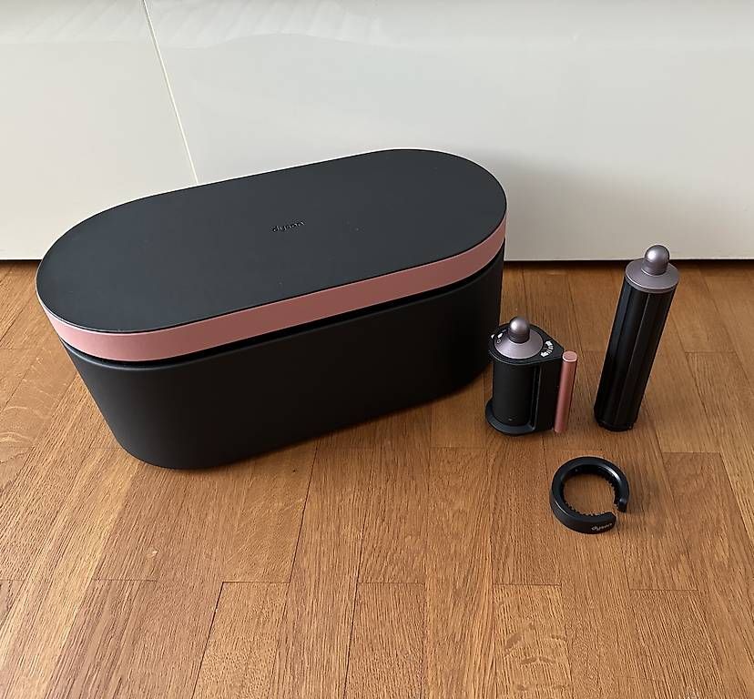 Asciugacapelli: Dyson Airwrap Aufsätze – Usato da Schaffhausen venduto da ste.letti