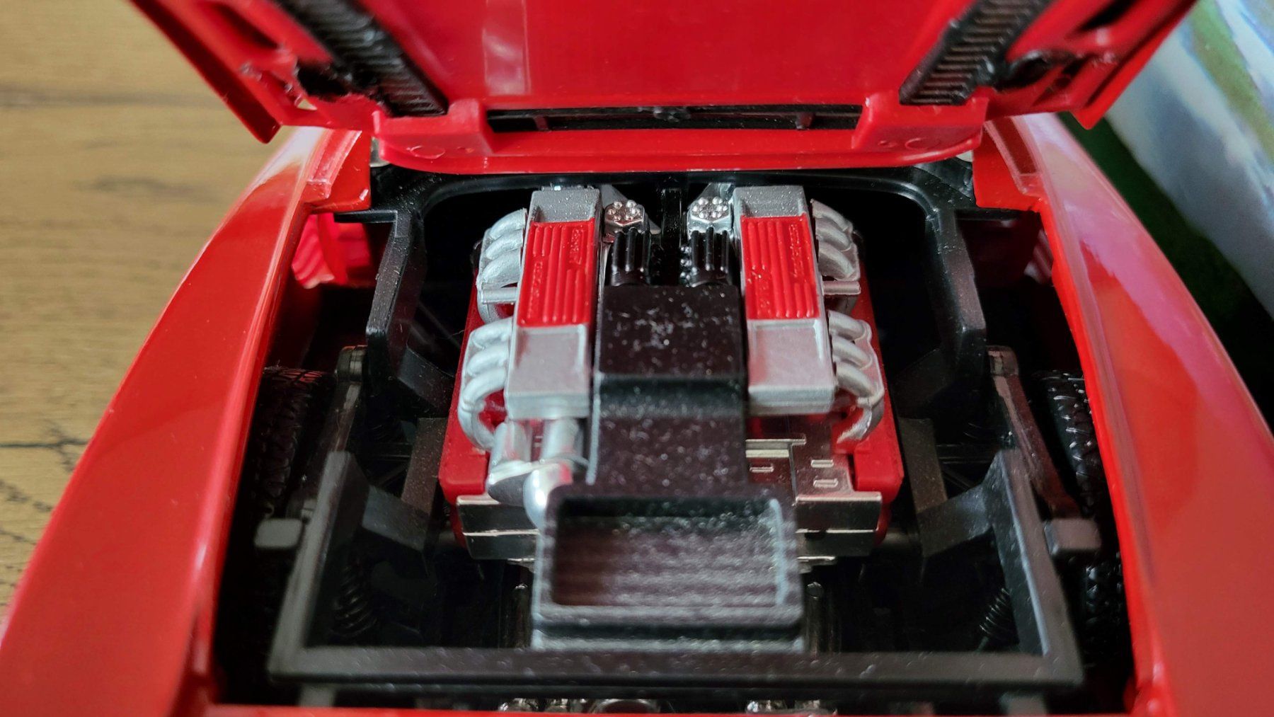 Hot Wheels Modellini d'auto: Ferrari Testarossa 1984 1:18 HotWheels – Usato da Rothrist venduto da Juana5 3