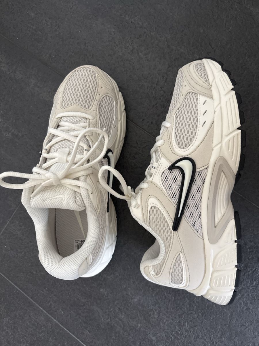 Nike Scarpe da donna: Nike W V5 RNR Sneaker 38 – Nuovo e nell'imballaggio originale da Zürich venduto da leonie.vera 3