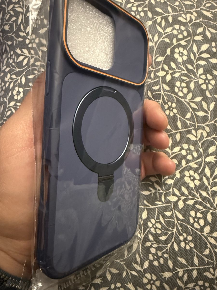 Cover & Protezioni schermo: Coque  iPhone 16 pro Max bleue avec support neuf  – Nuovo e nell'imballaggio originale da Lausanne venduto da Licio7 2