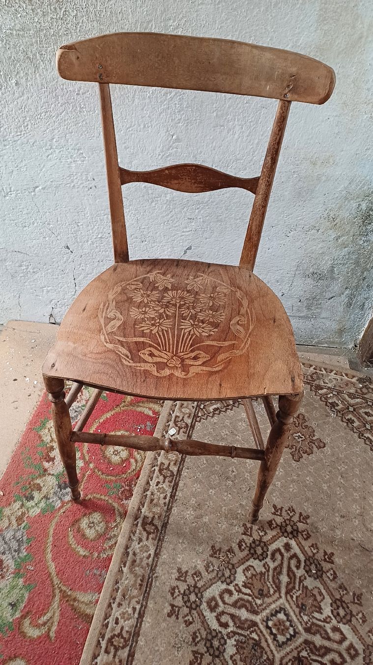 Sedie: sedia di legno – Usato da Isone venduto da san_vnn6