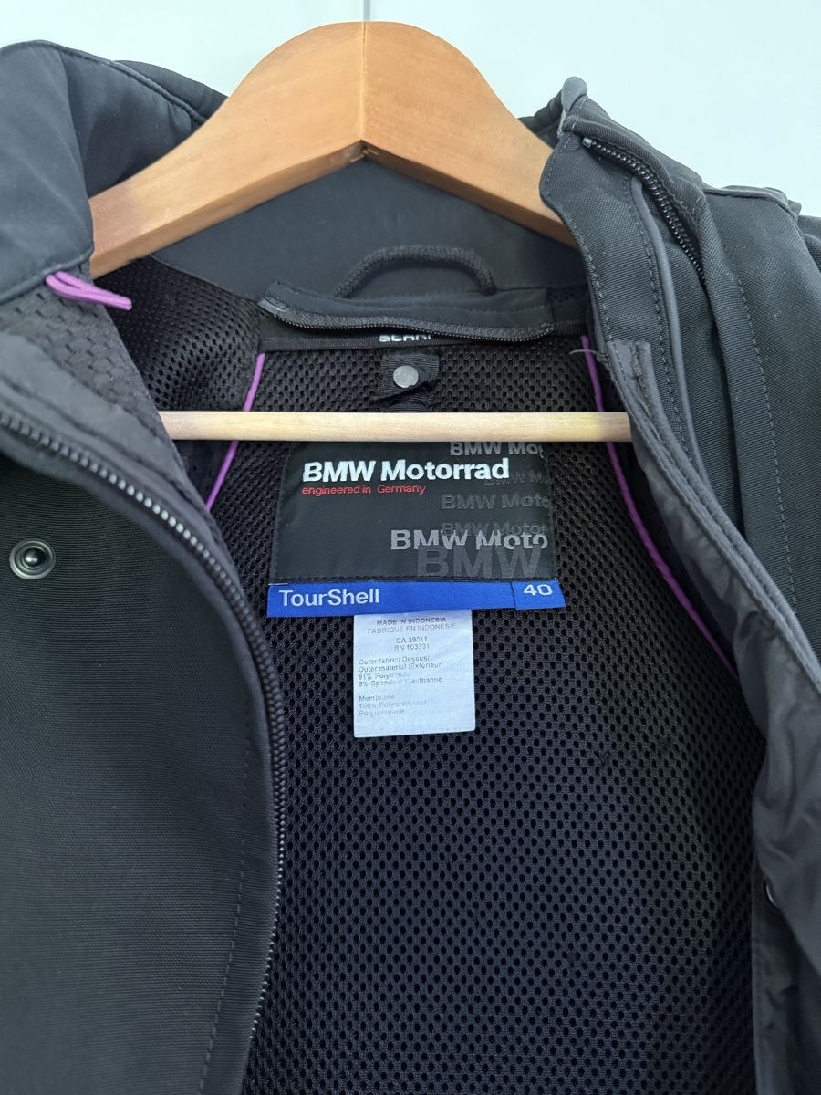 BMW Giacche: BMW Motorradjacke TourShell Damen Gr. 40 – Usato da Hinwil venduto da Annikalsa 1