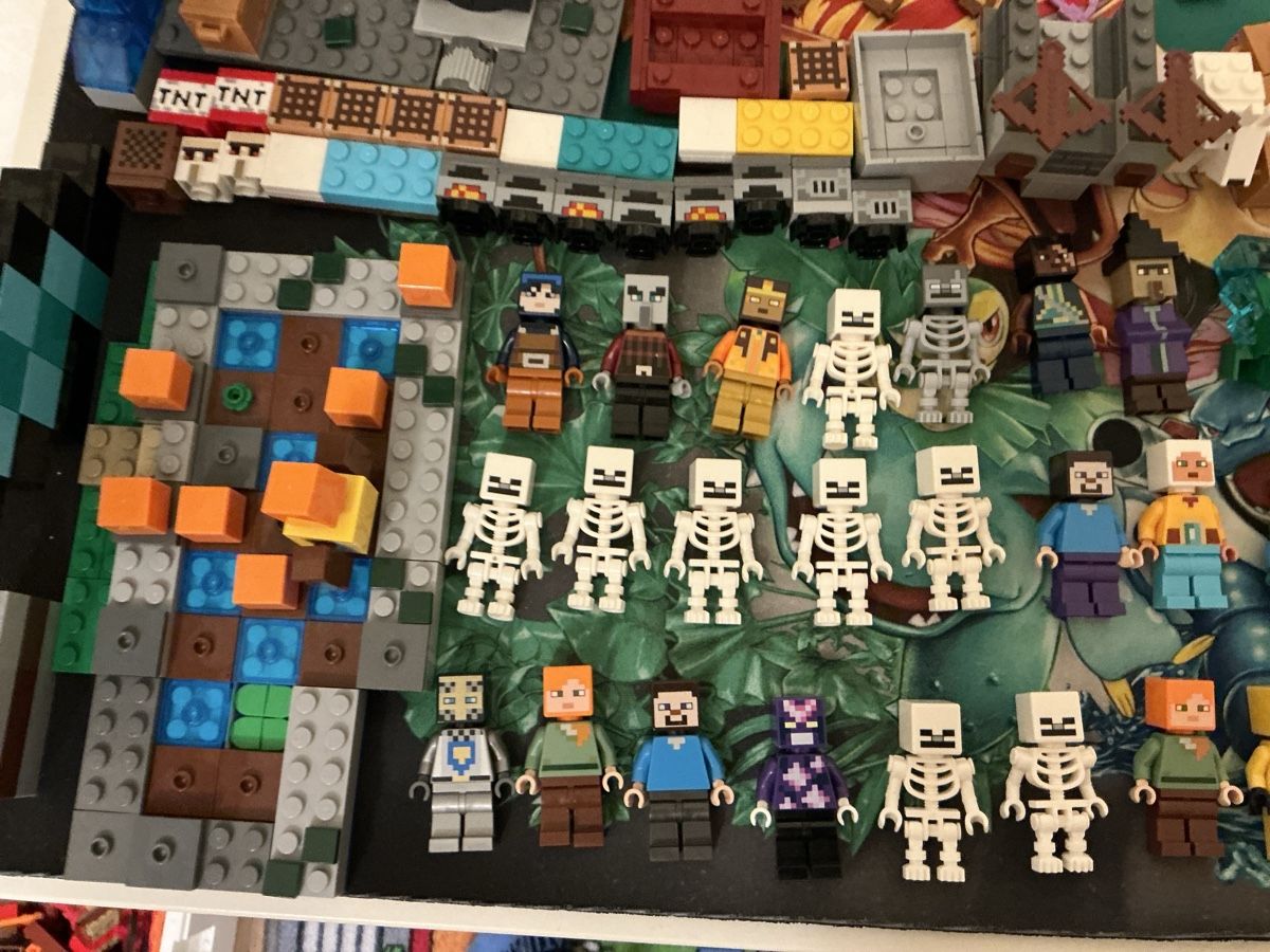 Lego Spielzeuge: Eisengolem, Höhle und Diamant Schwert – Gebraucht aus Villmergen von Bullenberg 4