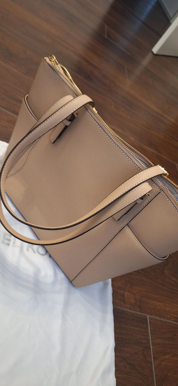 Michael Kors Borse: Michael Kors Handtasche in Hellbeige – Nuovo e nell'imballaggio originale da Eschenbach SG venduto da uriujato 1
