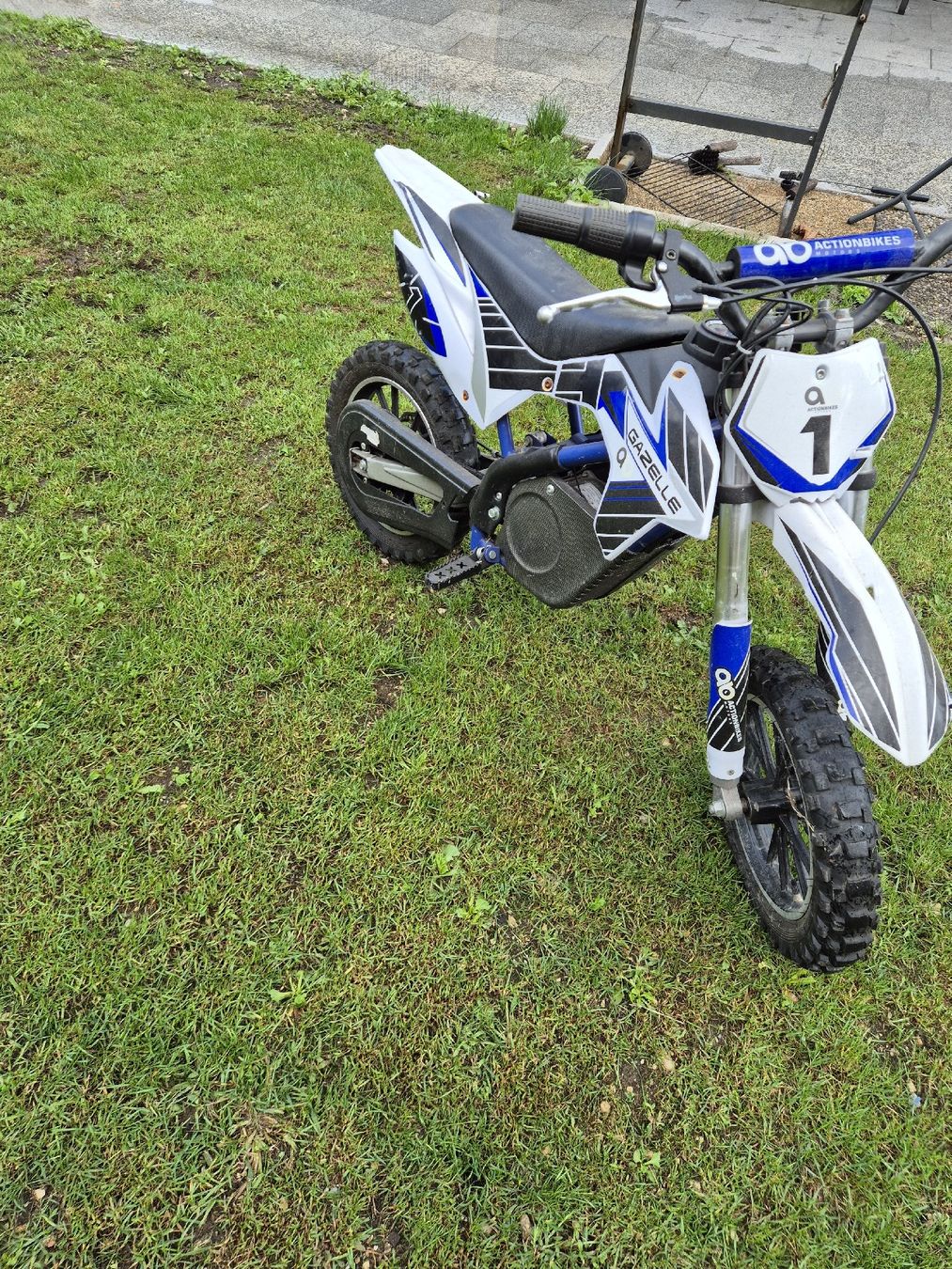 Véhicules pour enfants: elektro motorrad – Défectueux à Soyhieres par saco77 4