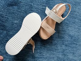 Sandaletten beige/weiss Grösse 39 neu