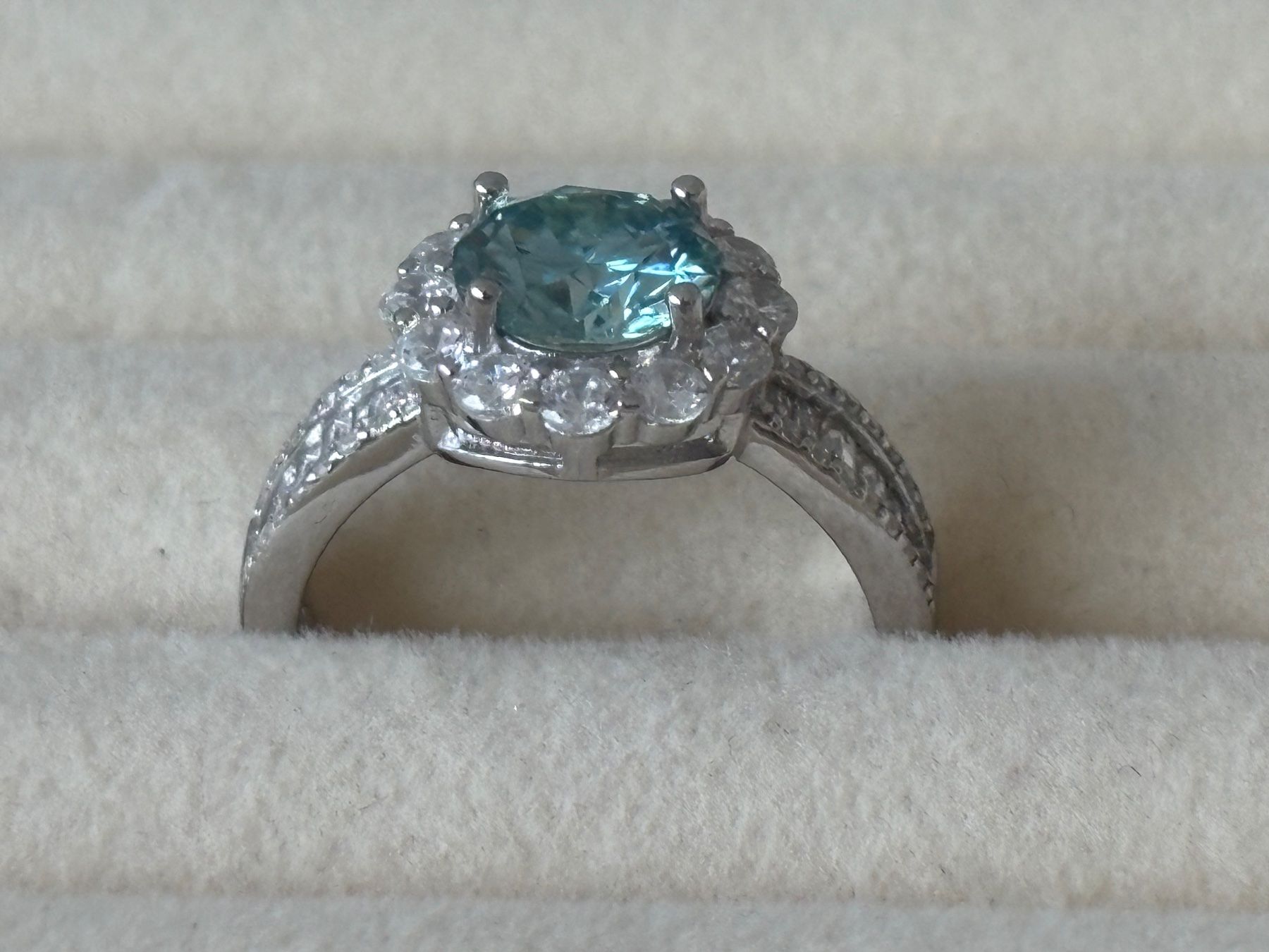 Anelli: Luxus Elegante Gr.17,5 / 7,5 Ring Solitär  Farbe Silber – Nuovo (secondo la descrizione) da Biel-Bienne venduto da Roserosse13 3