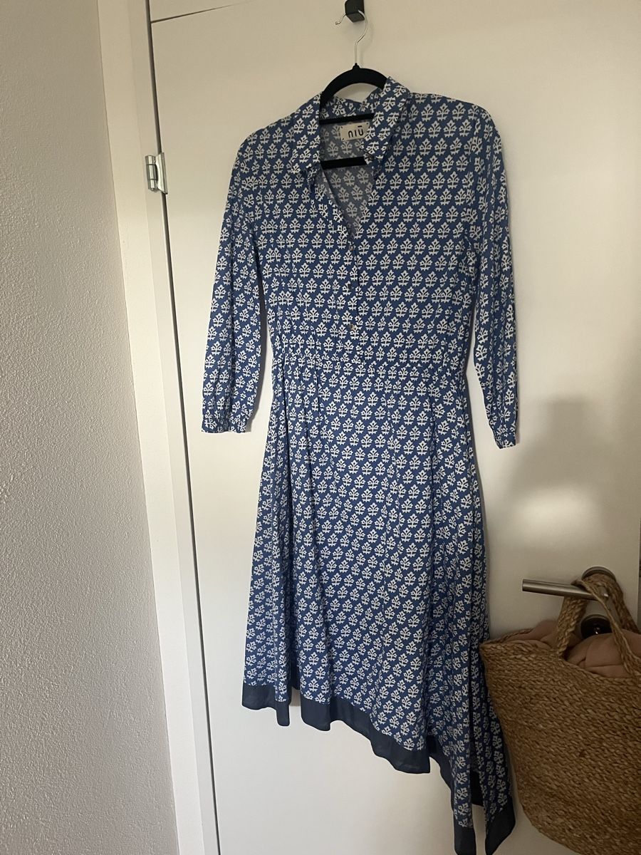 Robes: Robe longue asymétrique – Neuf (Voir description) à Luzern par celinepostigo1808
