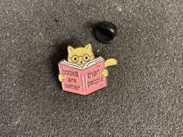PIN'S - CHAT - BOOKS ARE BETTER