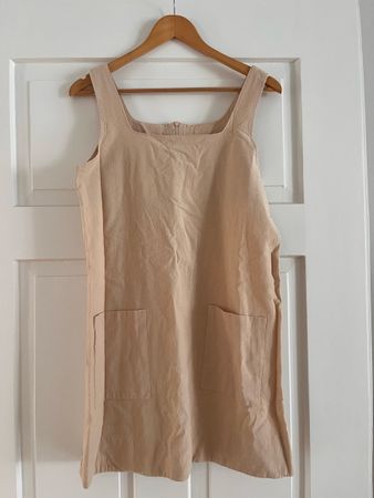 Linen beige dress