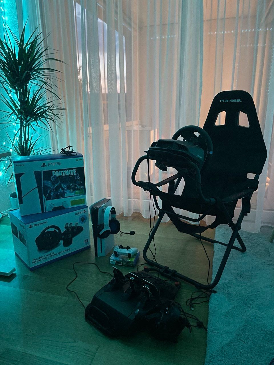 Microsoft Console: ps5mit Pedalen Rennstuhl schwarz – Usato da Burgdorf venduto da ski_5jt6