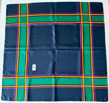YVES SAINT LAURENT Foulard abstrait 100% soie,fond bleu nuit