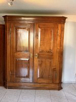 Antiker Schrank (203)
