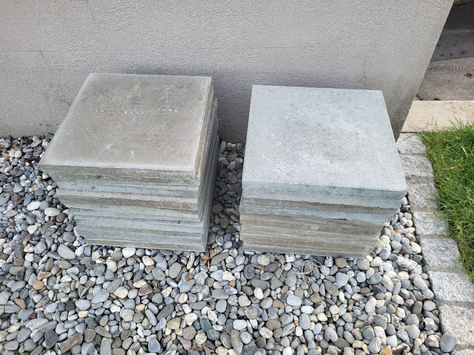 Bodenbeläge: Gartenplatten Beton 40x40cm – Gebraucht aus Widnau von Leonidas099